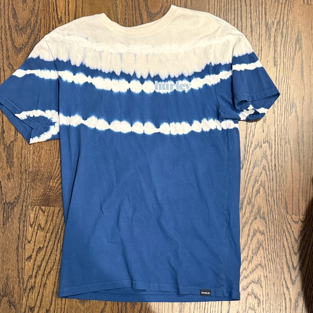 Hurley Men's Blue and White Short Sleeve Tee